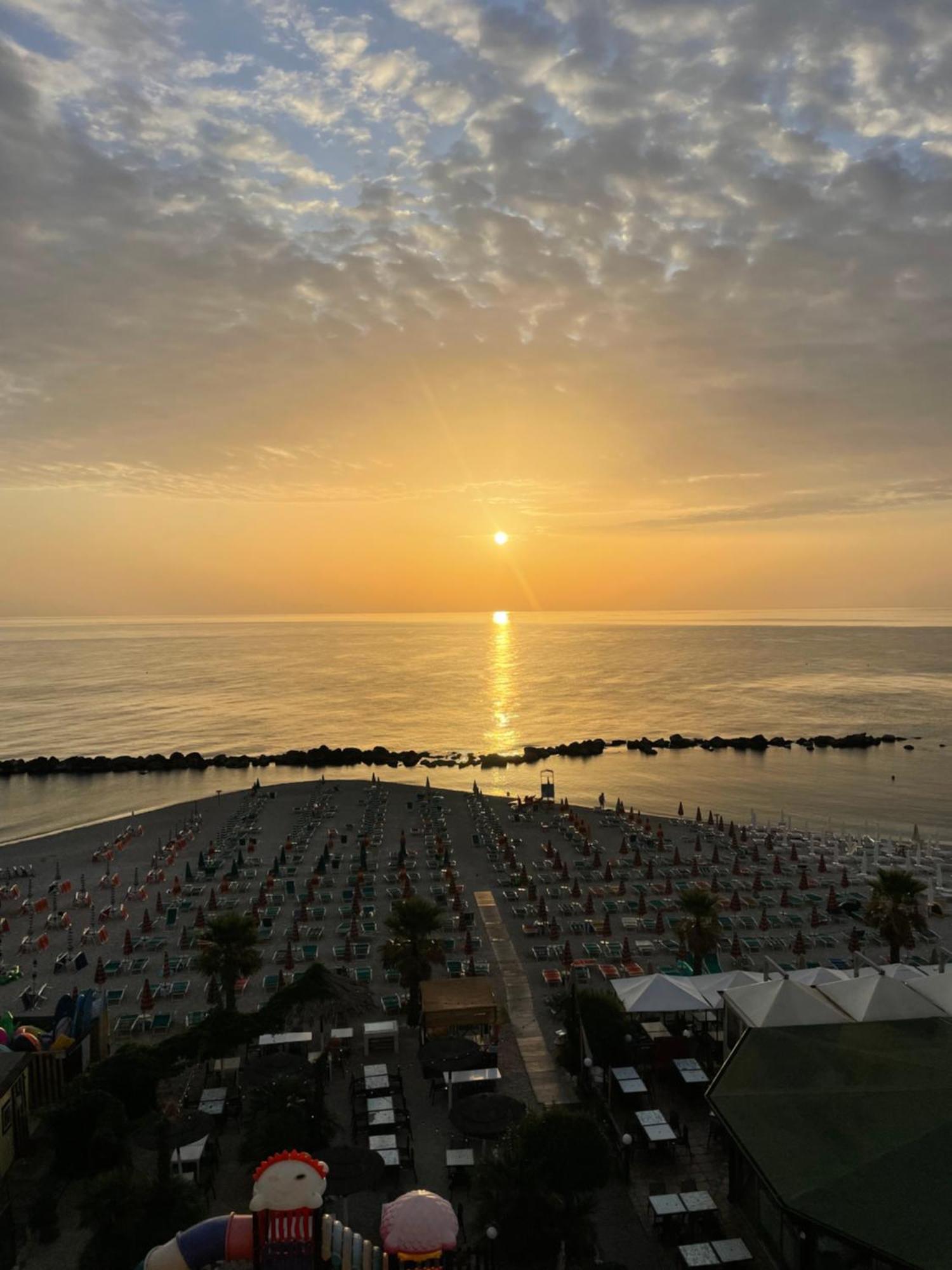 Il Balcone Sul Mare Daire Porto Recanati Dış mekan fotoğraf