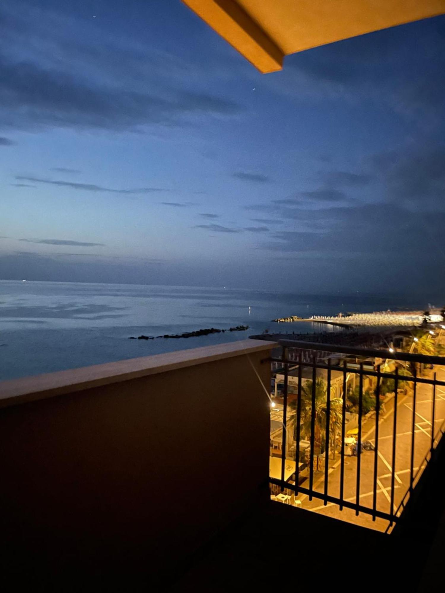 Il Balcone Sul Mare Daire Porto Recanati Dış mekan fotoğraf