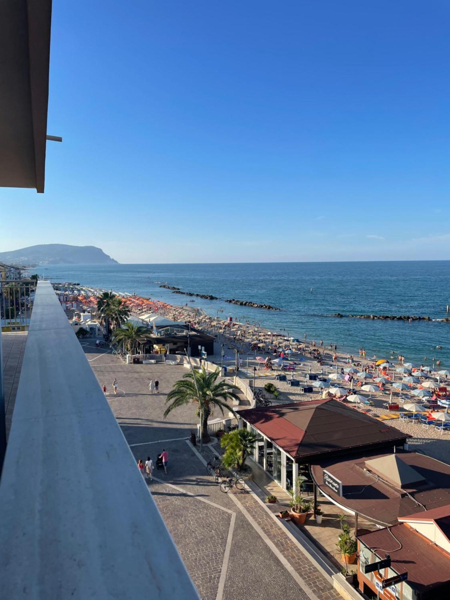 Il Balcone Sul Mare Daire Porto Recanati Dış mekan fotoğraf